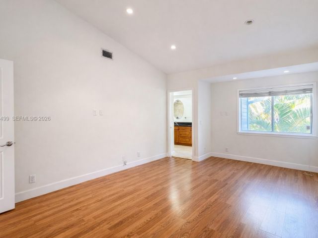 Дом в аренду по адресу 5327 Sapphire Valley - фото 7411379