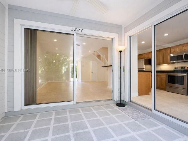 Дом в аренду по адресу 5327 Sapphire Valley - фото 7411386