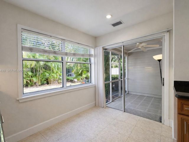 Дом в аренду по адресу 5327 Sapphire Valley - фото 7411389