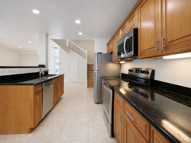 Дом в аренду по адресу 5327 Sapphire Valley - фото 7411392