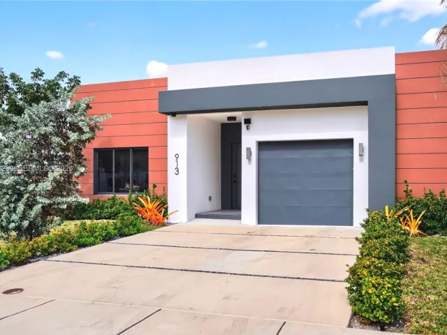 Продажа дома по адресу 913 NE 15th St - фото 7405655