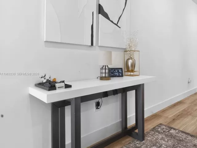 Продажа дома по адресу 913 NE 15th St - фото 7405636