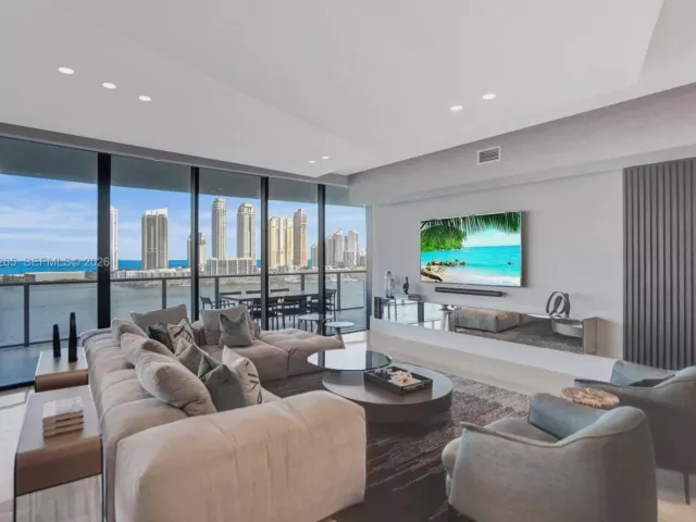 Продажа квартиры #1105 - фото 7425301