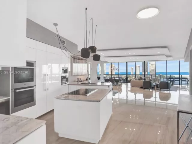 Продажа квартиры #1105 - фото 7425286