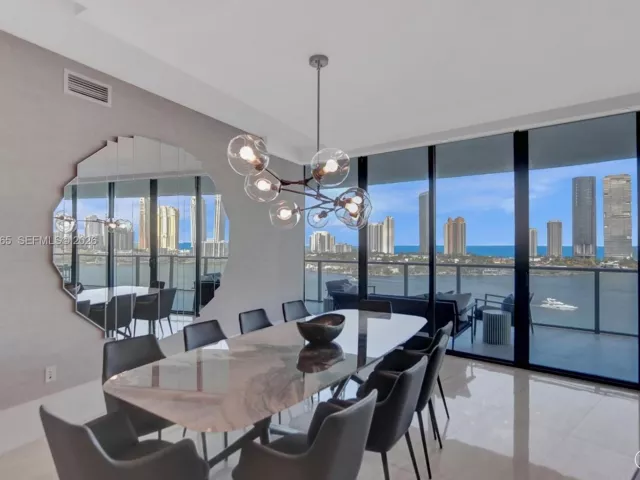 Продажа квартиры #1105 - фото 7425293