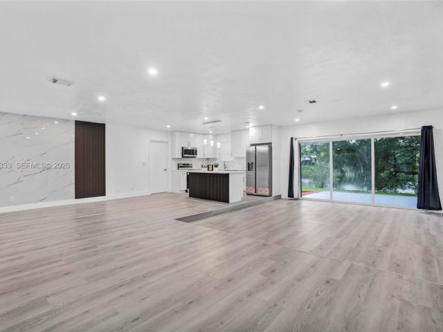 Продажа дома по адресу 14431 NW 13th Rd - фото 7434219