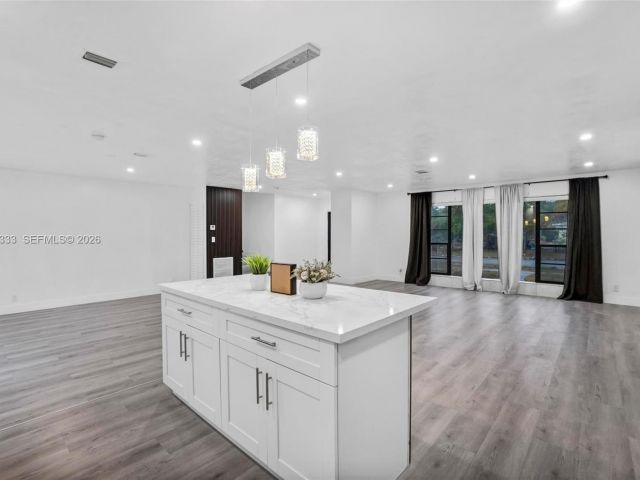 Продажа дома по адресу 14431 NW 13th Rd - фото 7434222