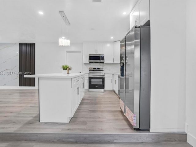 Продажа дома по адресу 14431 NW 13th Rd - фото 7434223