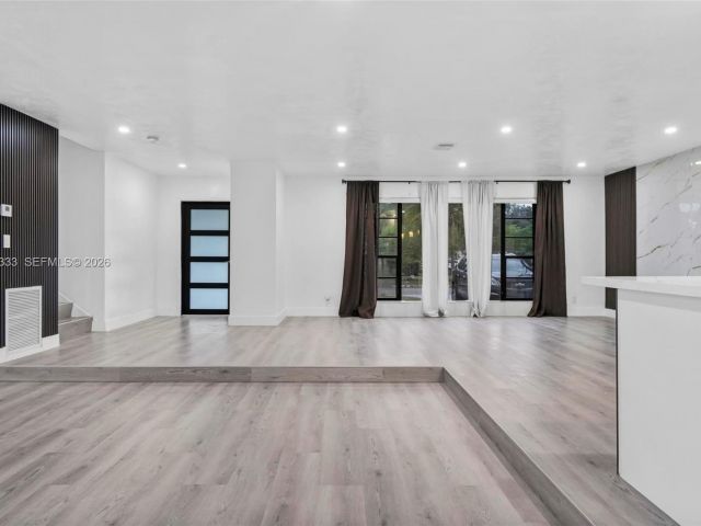 Продажа дома по адресу 14431 NW 13th Rd - фото 7434224