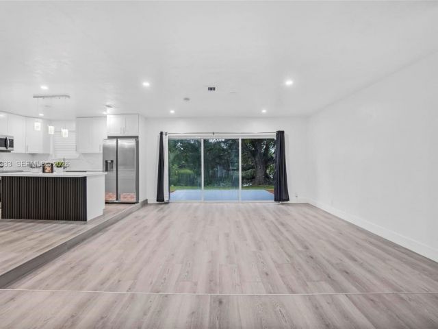 Продажа дома по адресу 14431 NW 13th Rd - фото 7434225