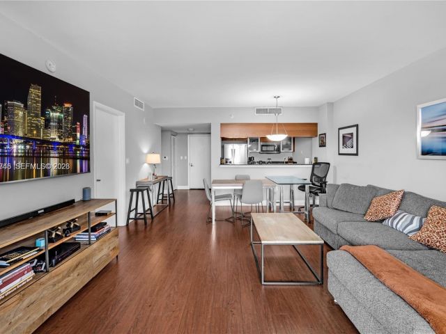 Квартира в аренду номер3406 - фото 7489778