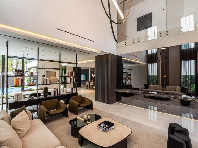 Продажа дома по адресу 10540 NW 67th Ter - фото 7427276