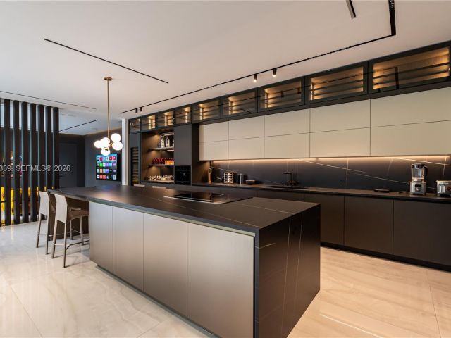 Продажа дома по адресу 10540 NW 67th Ter - фото 7427278