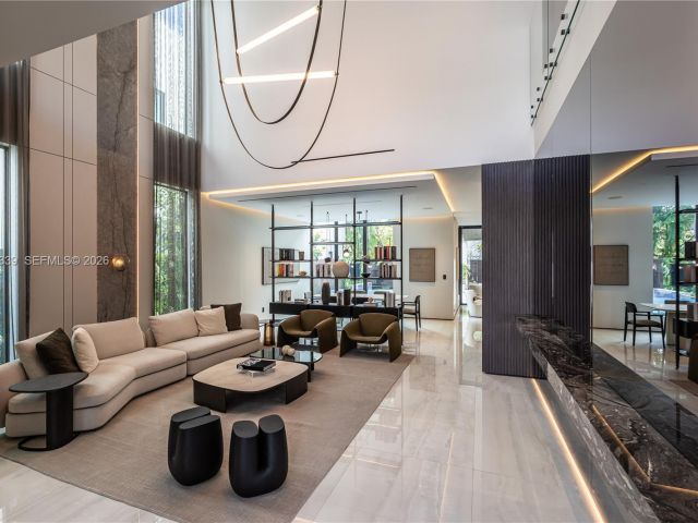 Продажа дома по адресу 10540 NW 67th Ter - фото 7427281