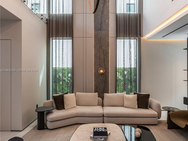 Продажа дома по адресу 10540 NW 67th Ter - фото 7427283