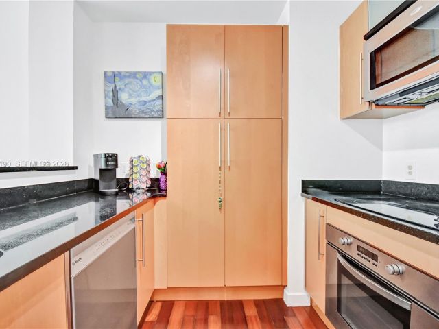 Продажа квартиры #T-1405 - фото 7496457