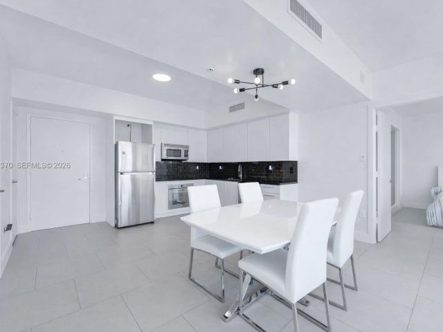 Продажа квартиры #3611 - фото 7513400