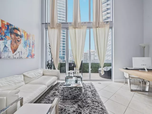 Продажа квартиры #1014 - фото 7414325