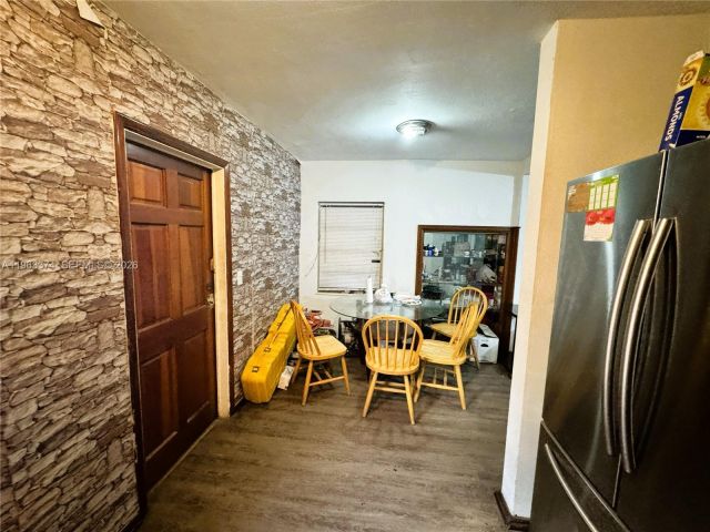 Продажа дома по адресу 430 NW 53rd Ave - фото 7433858