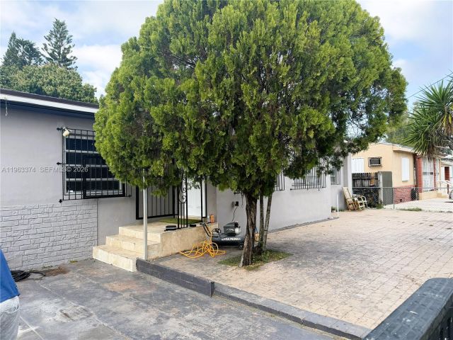 Продажа дома по адресу 430 NW 53rd Ave - фото 7433877