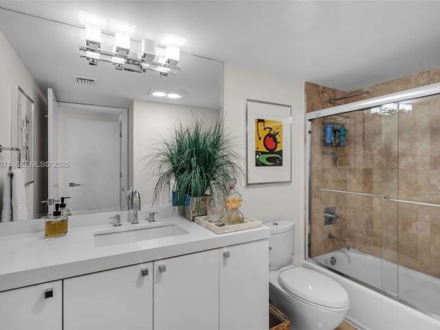 Продажа квартиры #802 - фото 7415969