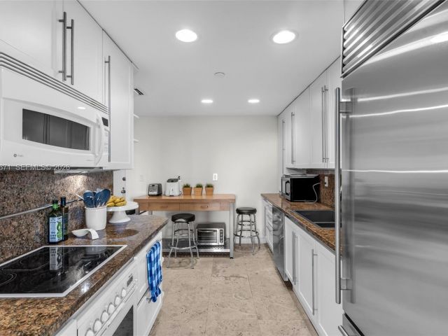 Продажа квартиры #802 - фото 7415975