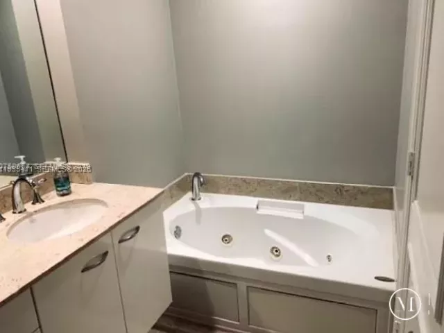 Продажа квартиры #504 - фото 7413207