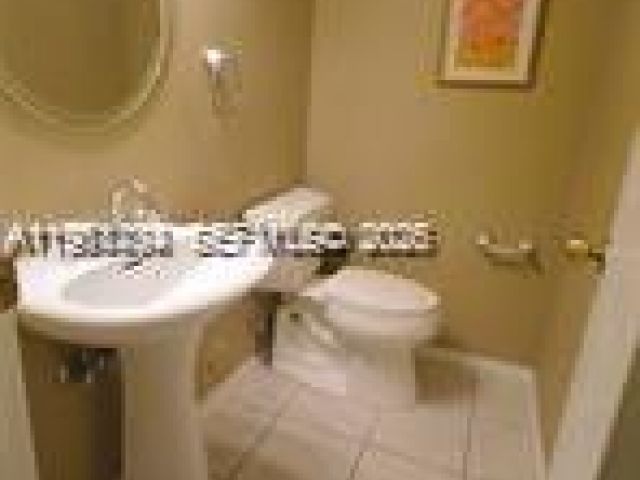 Дом в аренду по адресу 12142 SW 50th Ct 1242 - фото 7450847