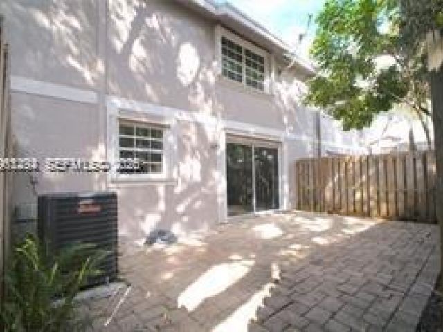 Дом в аренду по адресу 12142 SW 50th Ct 1242 - фото 7450848