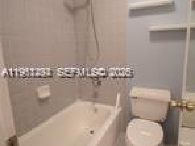 Дом в аренду по адресу 12142 SW 50th Ct 1242 - фото 7450851