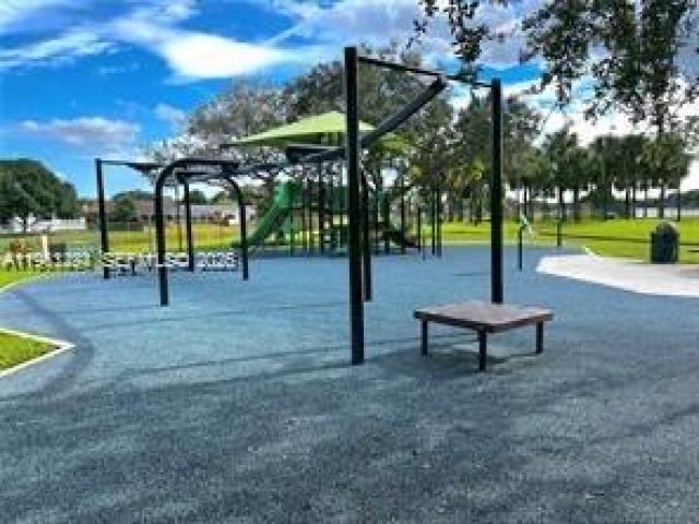 Дом в аренду по адресу 12142 SW 50th Ct 1242 - фото 7450853