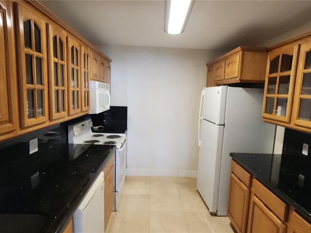 Продажа квартиры #2608 - фото 7520351