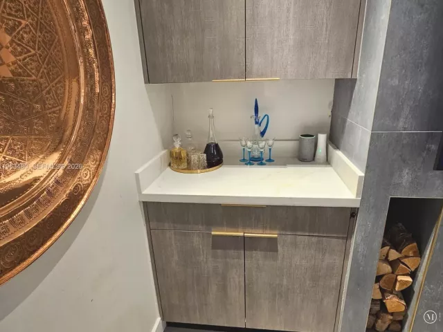 Продажа дома по адресу 2543 Gulfstream Ln - фото 7412424