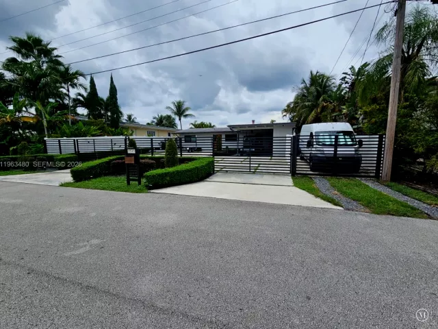 Продажа дома по адресу 2543 Gulfstream Ln - фото 7412429