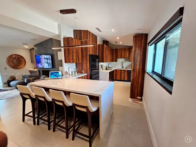 Продажа дома по адресу 2543 Gulfstream Ln - фото 7412416