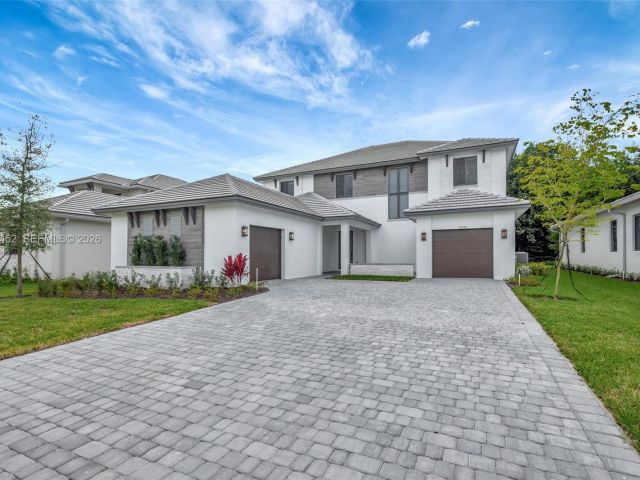 Продажа дома по адресу 10386 SW 57th Ct - фото 7517259