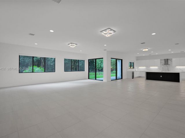 Продажа дома по адресу 10386 SW 57th Ct - фото 7517265