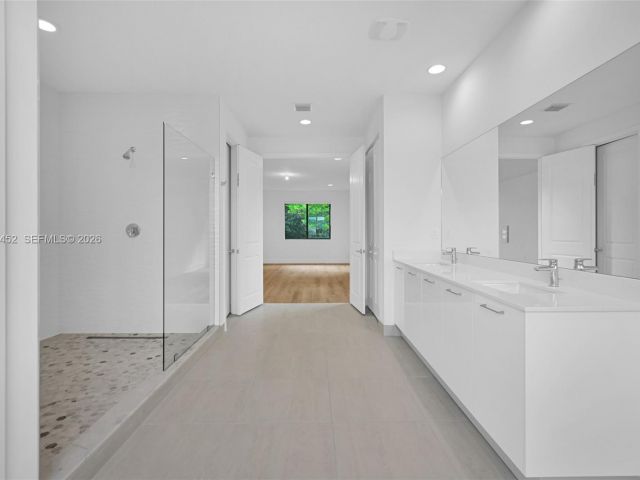 Продажа дома по адресу 10386 SW 57th Ct - фото 7517274