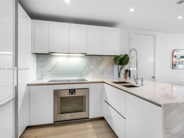 Продажа квартиры #1205 - фото 7413130