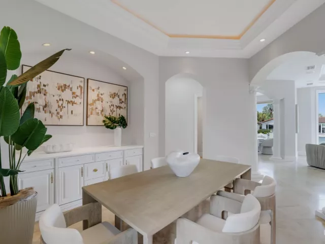 Продажа дома по адресу 501 Golden Harbour Drive - фото 9310800