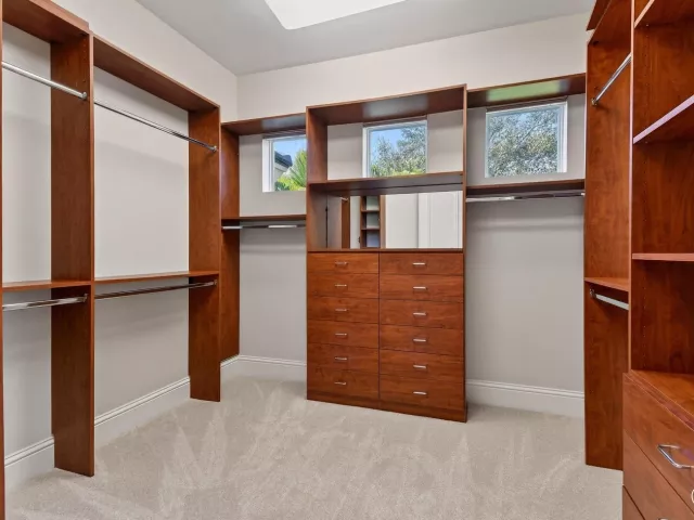 Продажа дома по адресу 501 Golden Harbour Drive - фото 9310825