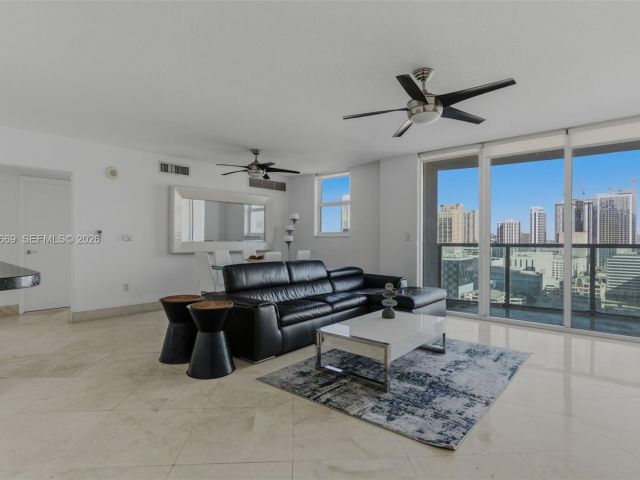 Квартира в аренду номер2301 - фото 7434835