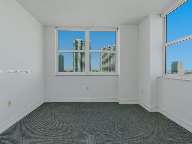 Квартира в аренду номер2301 - фото 7434868