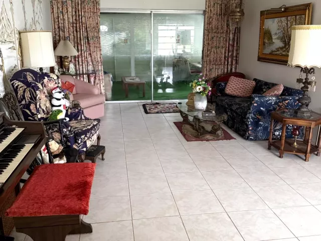 Продажа дома по адресу 626 S Crescent Drive - фото 9332256