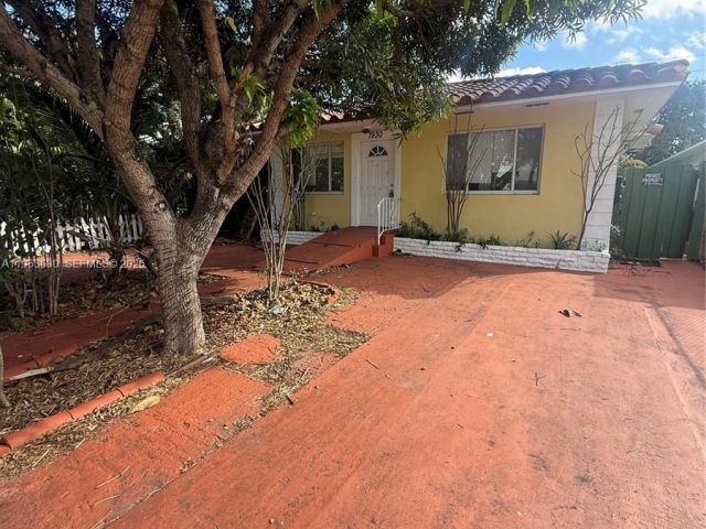 Продажа дома по адресу 1930 Pierce St - фото 7428081