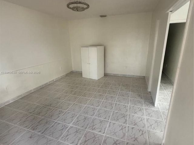 Продажа дома по адресу 1930 Pierce St - фото 7428090