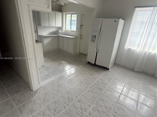 Продажа дома по адресу 1930 Pierce St - фото 7428092