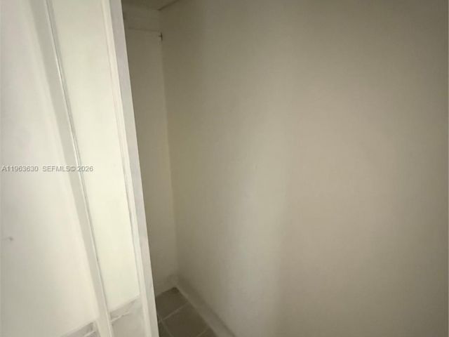 Продажа дома по адресу 1930 Pierce St - фото 7428093