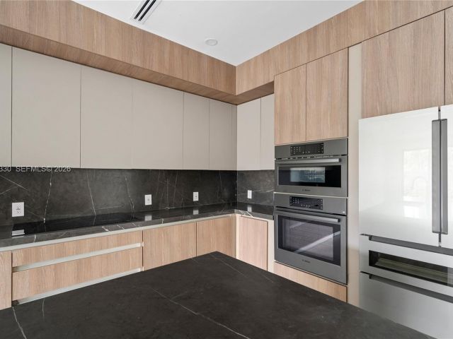 Продажа дома по адресу 1431 SW 20th St - фото 7466135