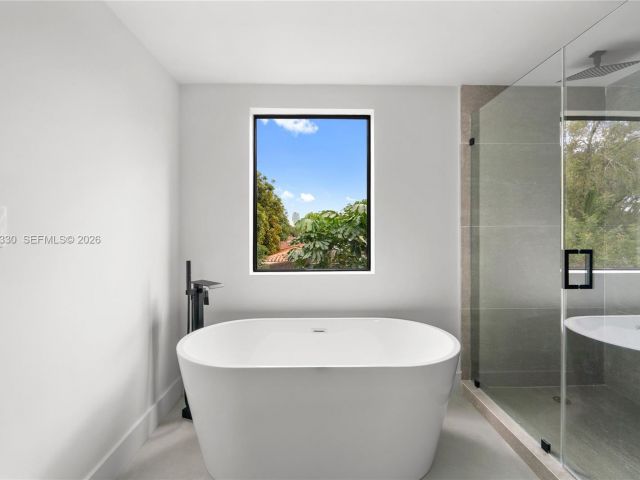 Продажа дома по адресу 1431 SW 20th St - фото 7466142